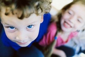 Как приготовить ребёнка к общению с не всегда корректными взрослыми